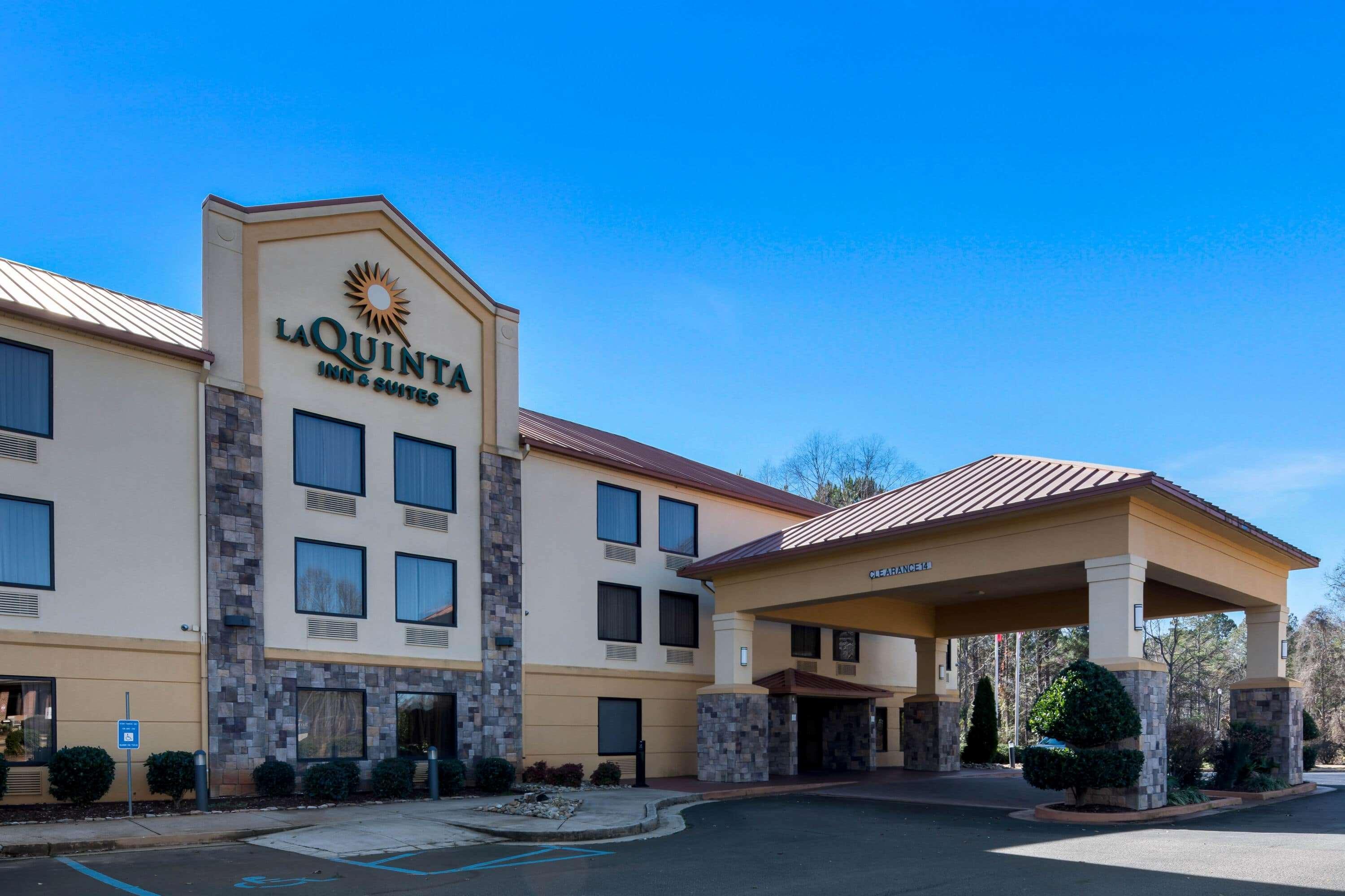 Отель La Quinta By Wyndham Lagrange / I-85 Экстерьер фото